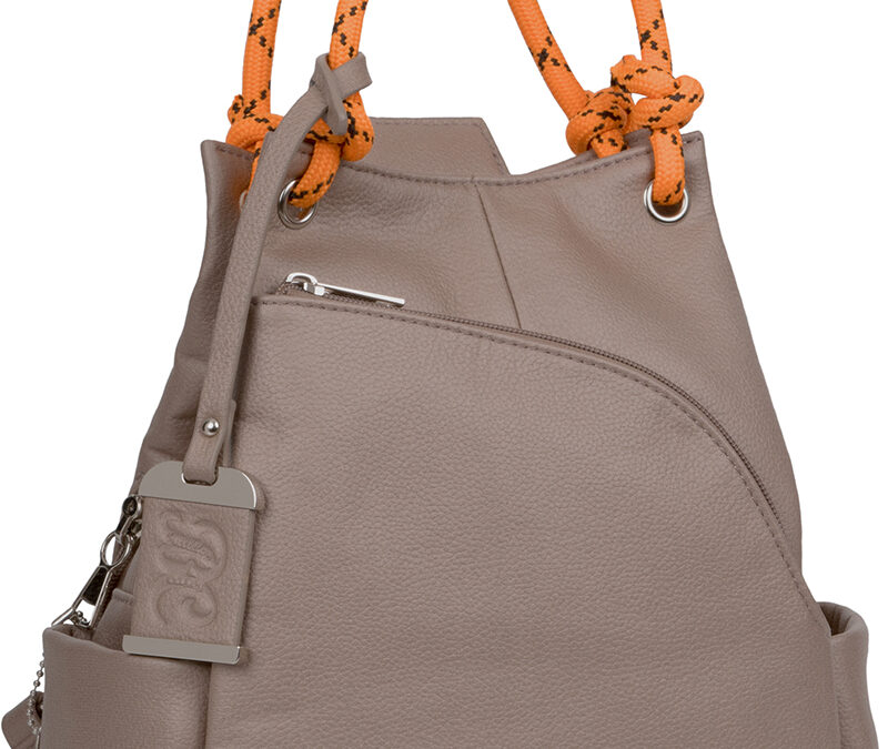 MEDIUM BACK PACK